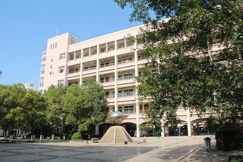 學校大樓